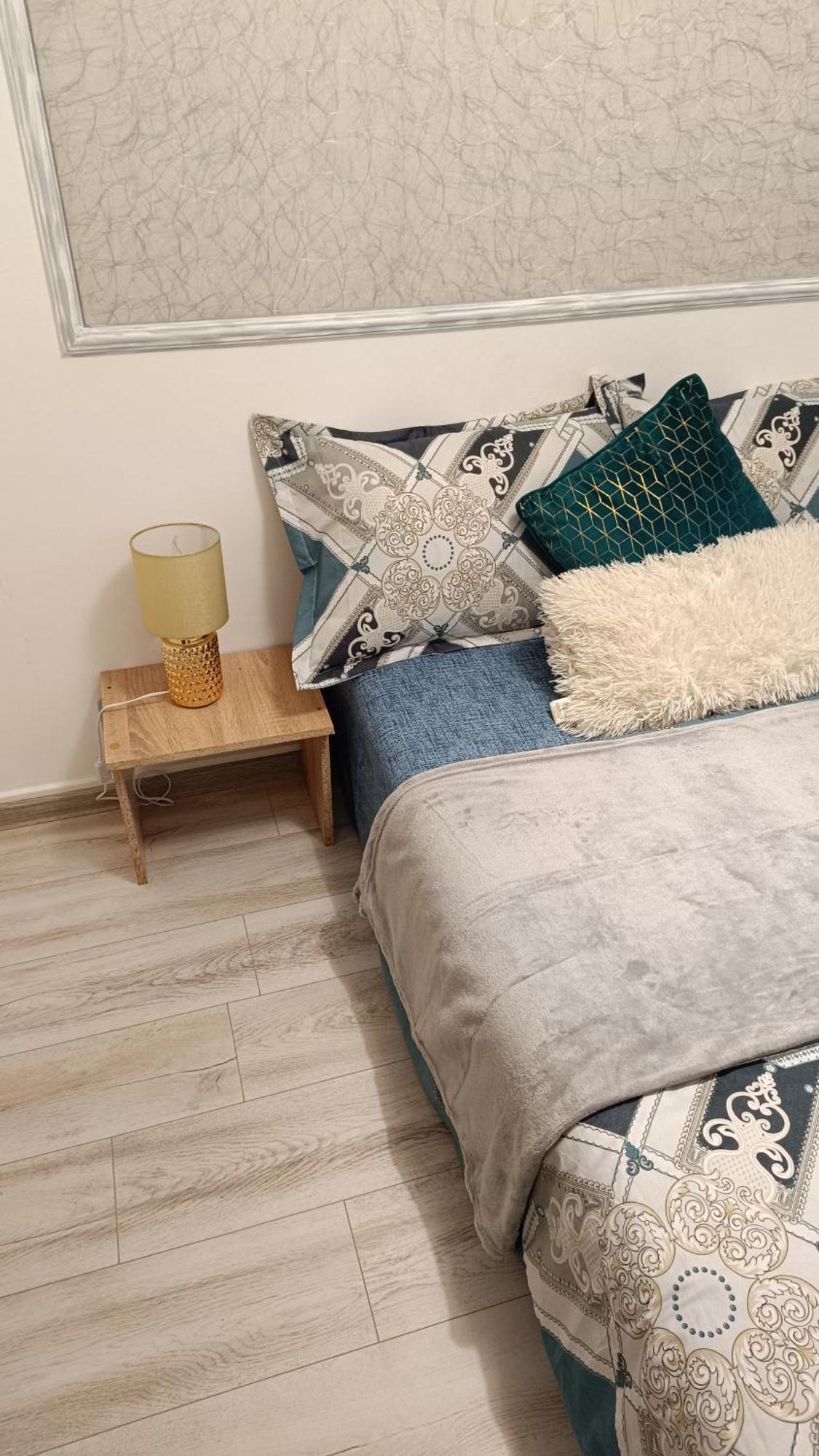 Sistem Apartament 3 Camere! Бухарест Екстер'єр фото